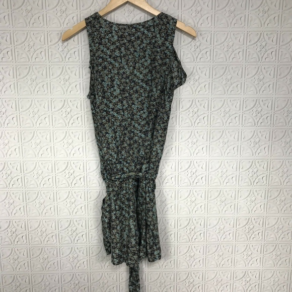 Hinge 100% Silk Sleeveless Wrap Floral Romper - Picture 5 of 5